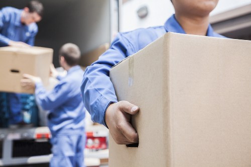 Moving boxes and packing supplies for homes in Roehampton