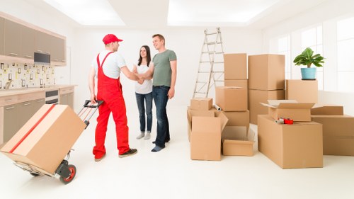 Trusted payment methods for Man And A Van Roehampton bookings